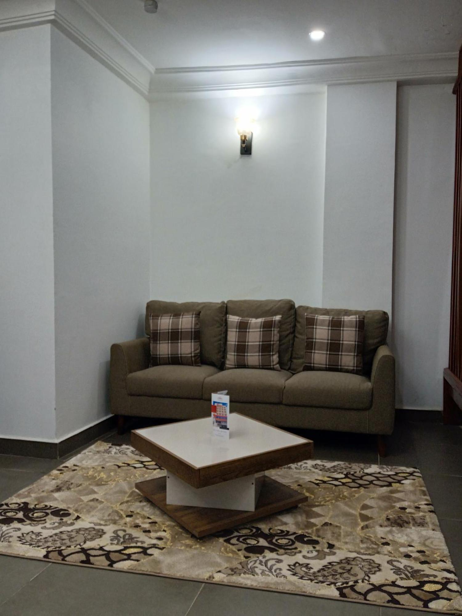Cofe Hotel Yaoundé エクステリア 写真